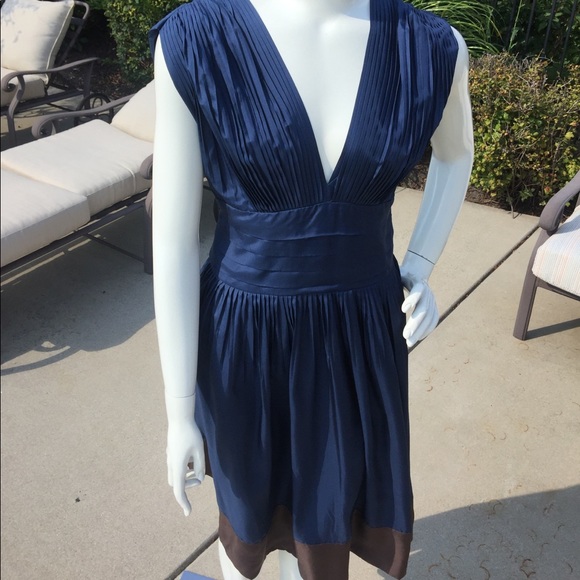 Stunning VTG Silk Navy Blue Pleated deep v tie waist knee length midi dress Sz8 - Picture 6 of 8