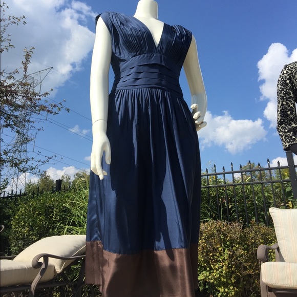 Stunning VTG Silk Navy Blue Pleated deep v tie waist knee length midi dress Sz8 - Picture 2 of 8