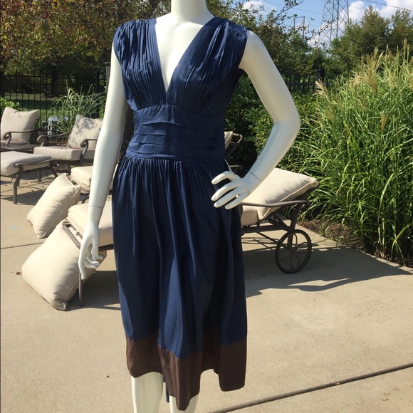 Stunning VTG Silk Navy Blue Pleated deep v tie waist knee length midi dress Sz8 - Picture 4 of 8