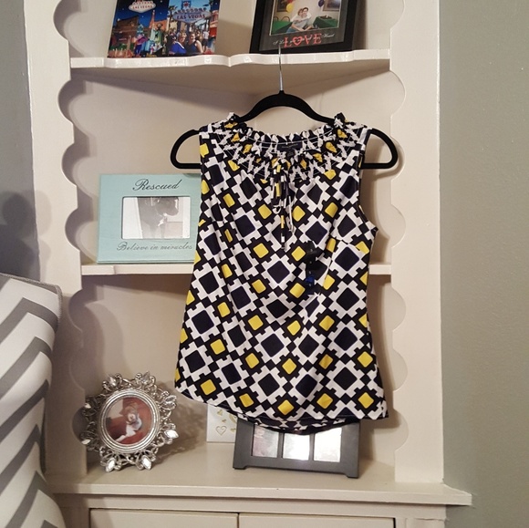 Tops - * New Item *  Banana Republic Too
