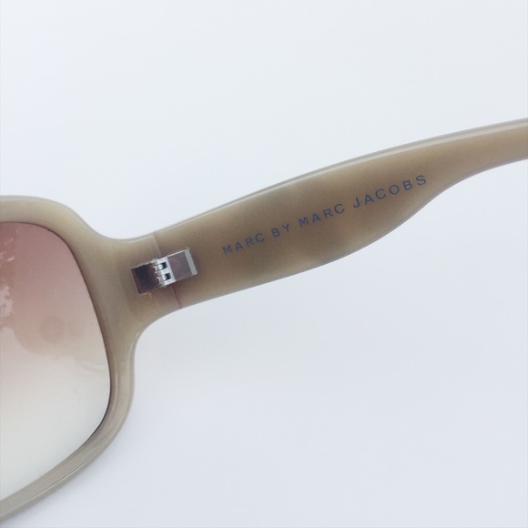 Authentic Marc Jacobs sunglasses - Picture 4 of 6