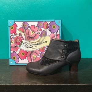 Poetic License 'Amazing Dayz' Booties