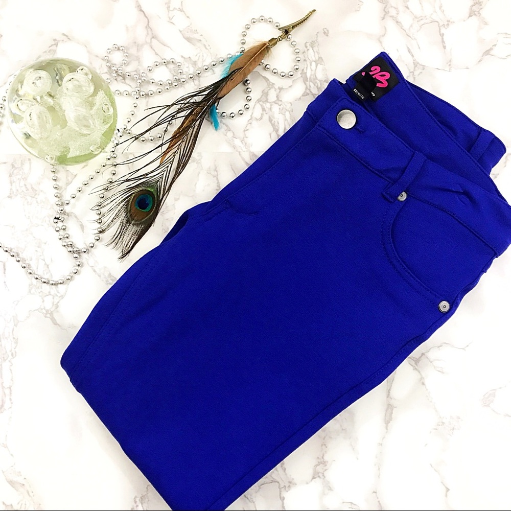 2b (Bebe) royal blue skinny jeans