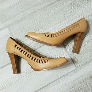 Classy tan leather heels with cutouts