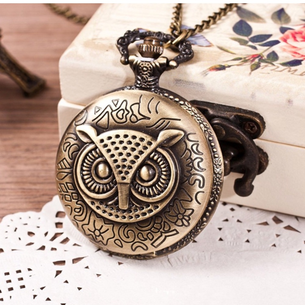 Owl clock necklace
