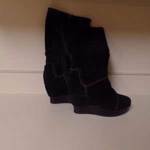 BLACK SUEDE PLATFORM WEDGE HEELED BOOTS