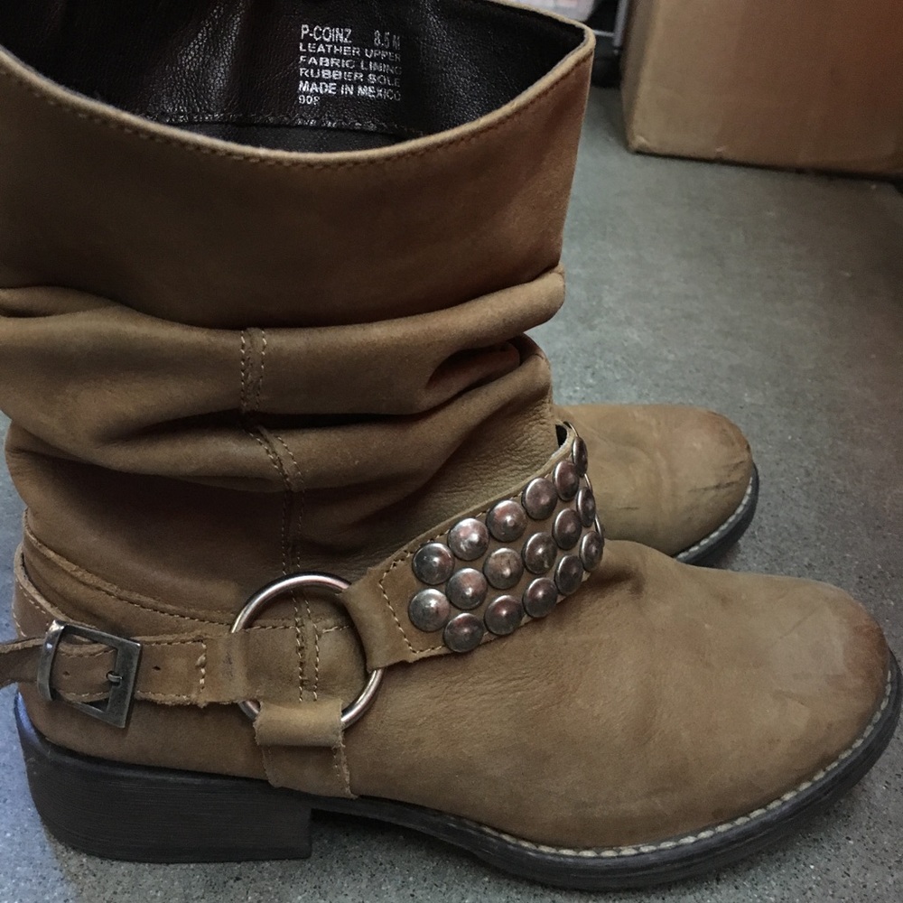 Steve Madden | Leather Studded Boots