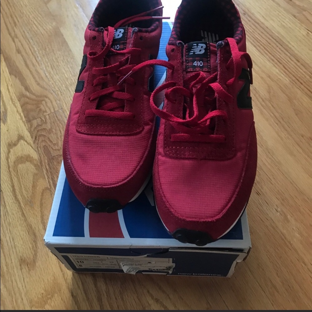 New Balance 410 women's