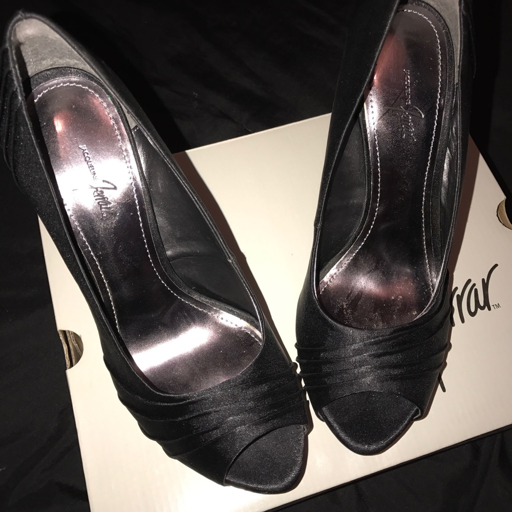 BLACK PEEP TOE HIGH HEELS - Picture 1 of 3