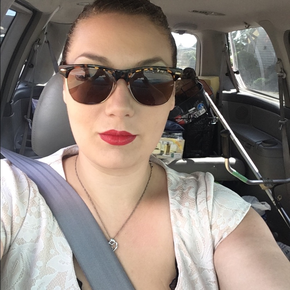 Meet your Posher, Heather