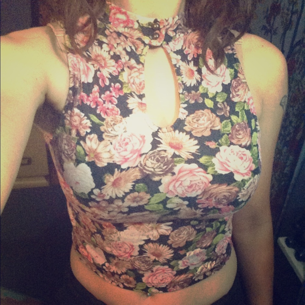 Floral crop top