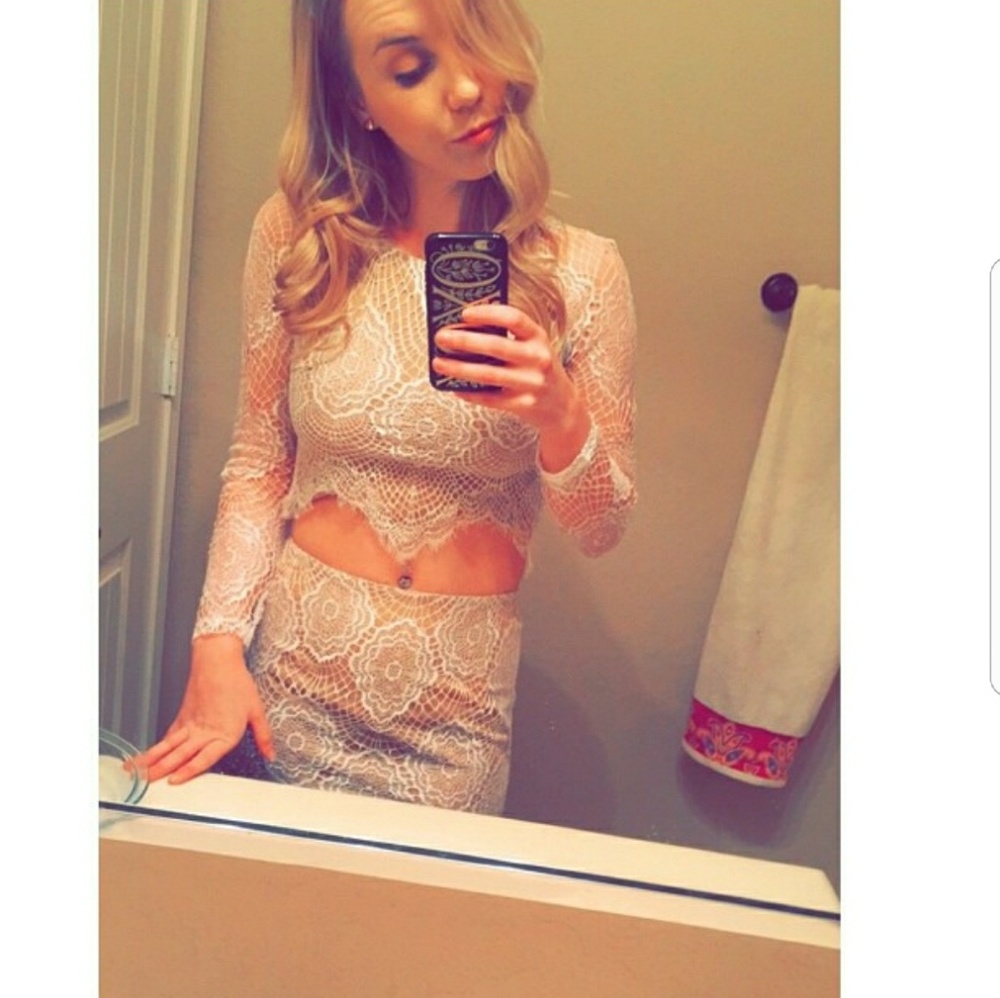 2 piece white lace set