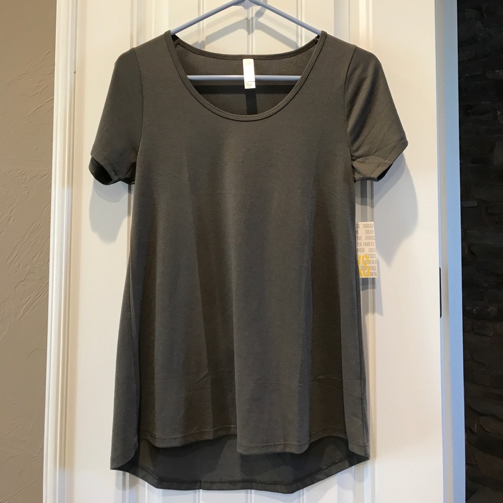 Lularoe Classic Tee size XXS