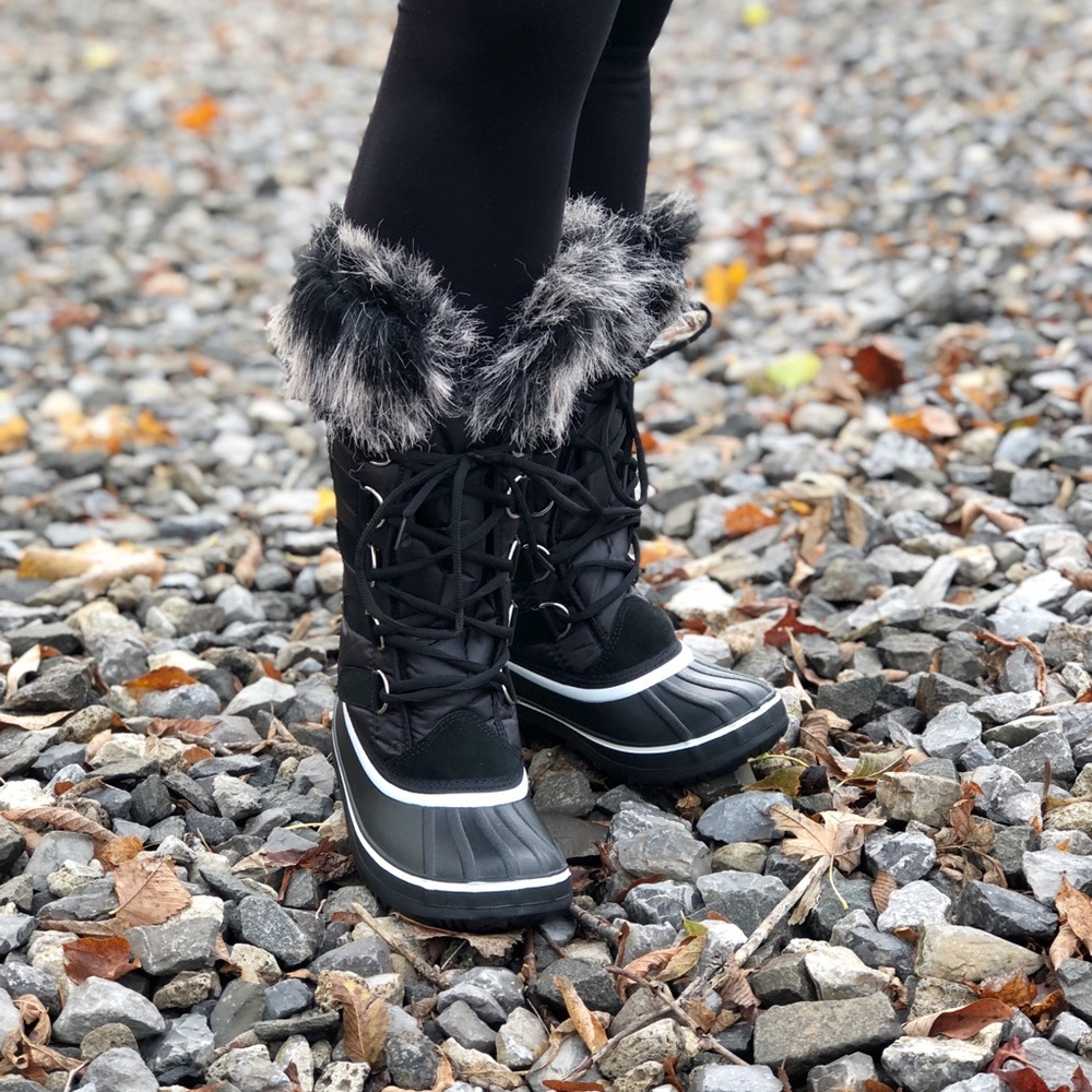 The Jenna Collection Black Faux Fur Winter Boots - Picture 2 of 3
