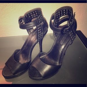 Black strappy Nine West heels