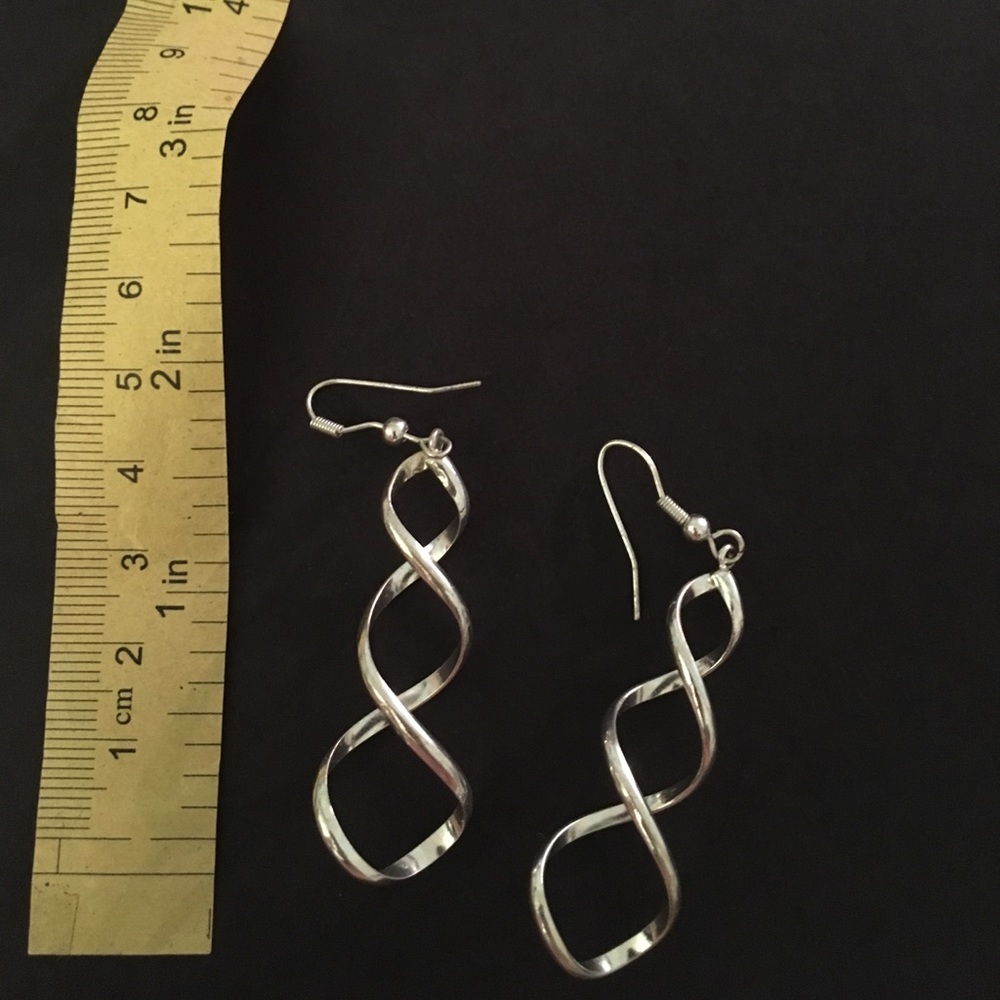Silver spiral hanging earrings