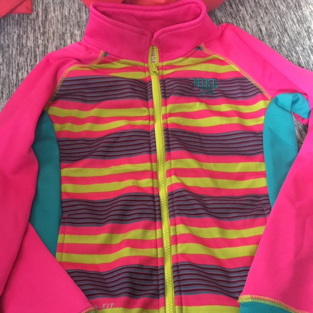 Girls Medium Nike Dri Fit Coat