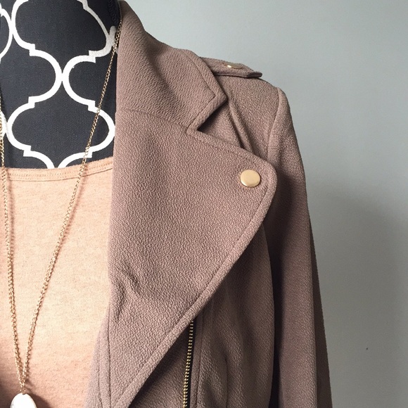 🎉Host Pick🎉Moto Jacket in Mocha - Picture 5 of 7