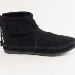Minnetonka Back Zip Hardsole Boot