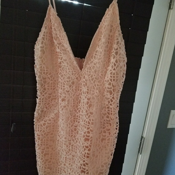 Dress - Picture 2 of 4