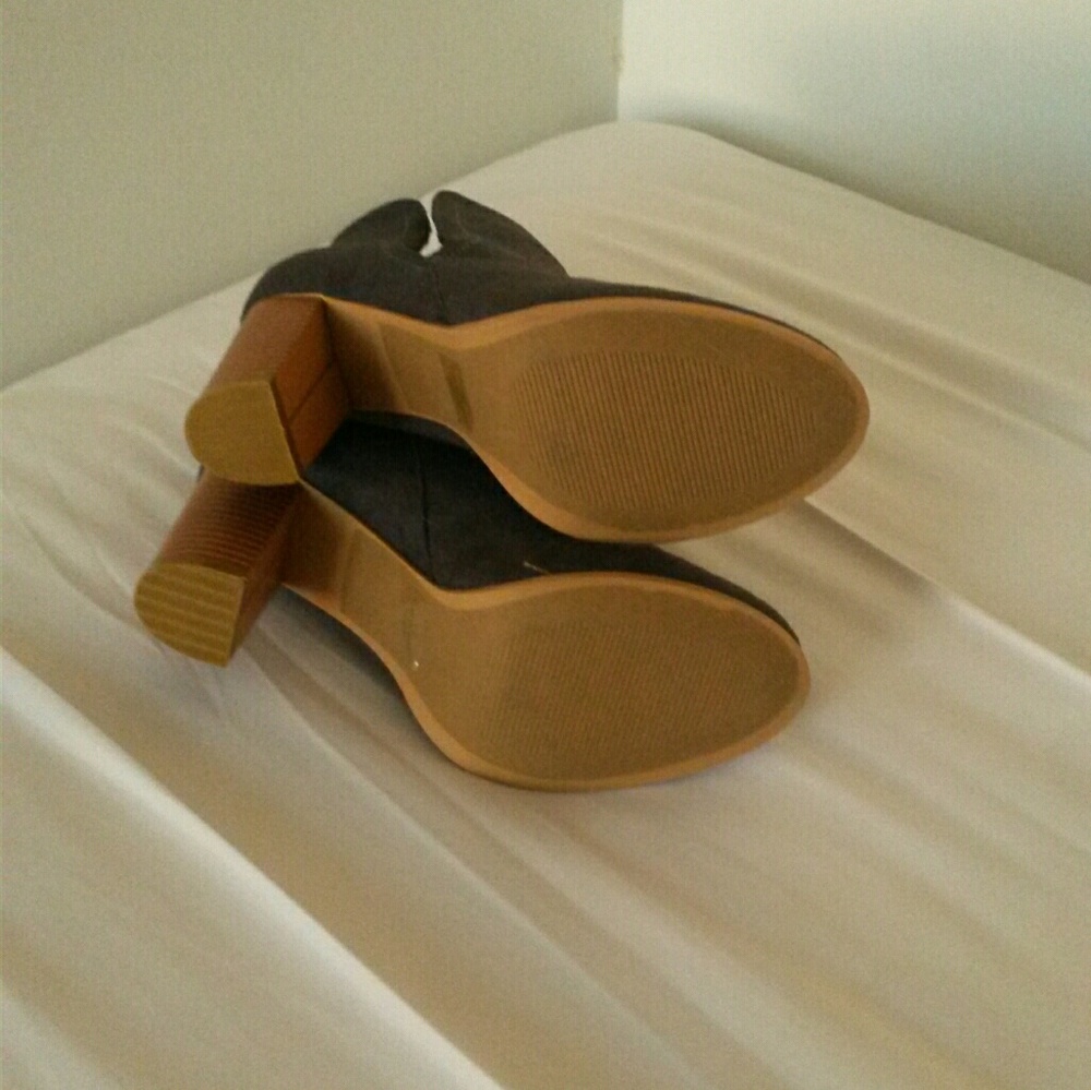 New Boots - Picture 3 of 3