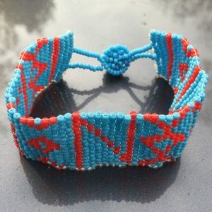 NEW Blue Patterned Seed Bead Bracelet