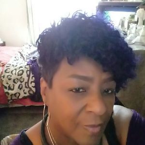 Meet your Posher, Joyce