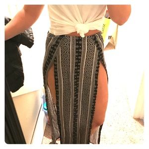 High waisted maxi, double slit