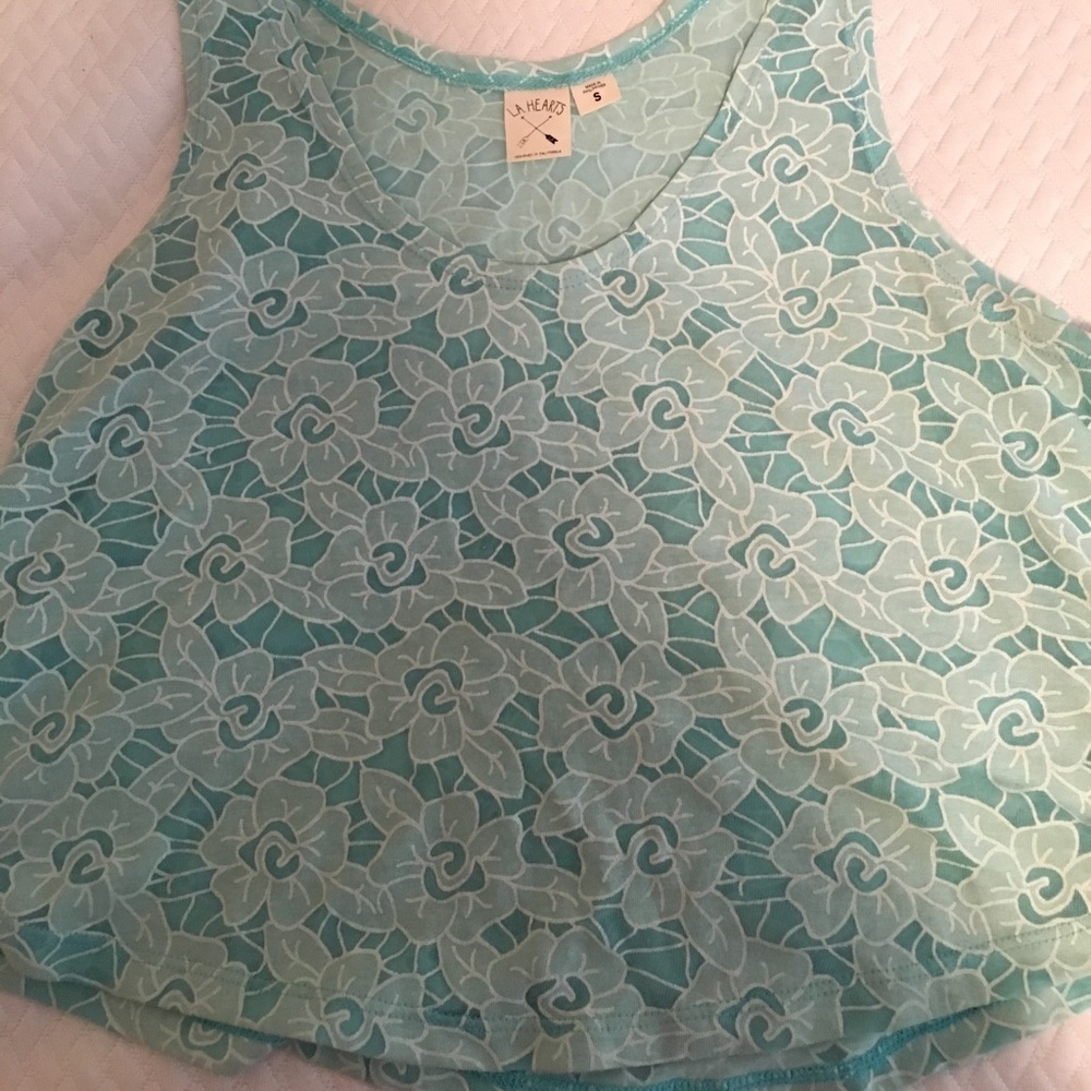 LA hearts crop top