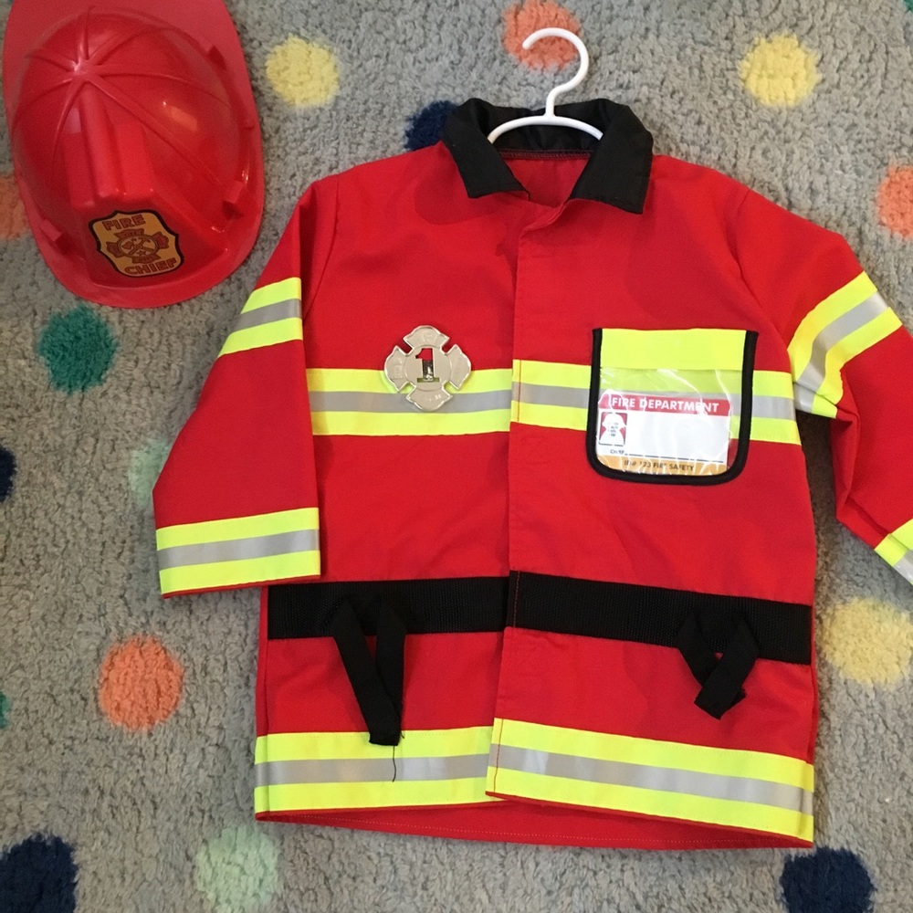 Melissa and Doug 👨‍🚒 firefighter costume 🔥🚒