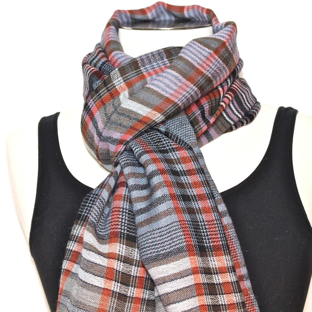 CLEARANCE⬇️NWOT Wool Plaid Fringe Scarf-Price FIRM