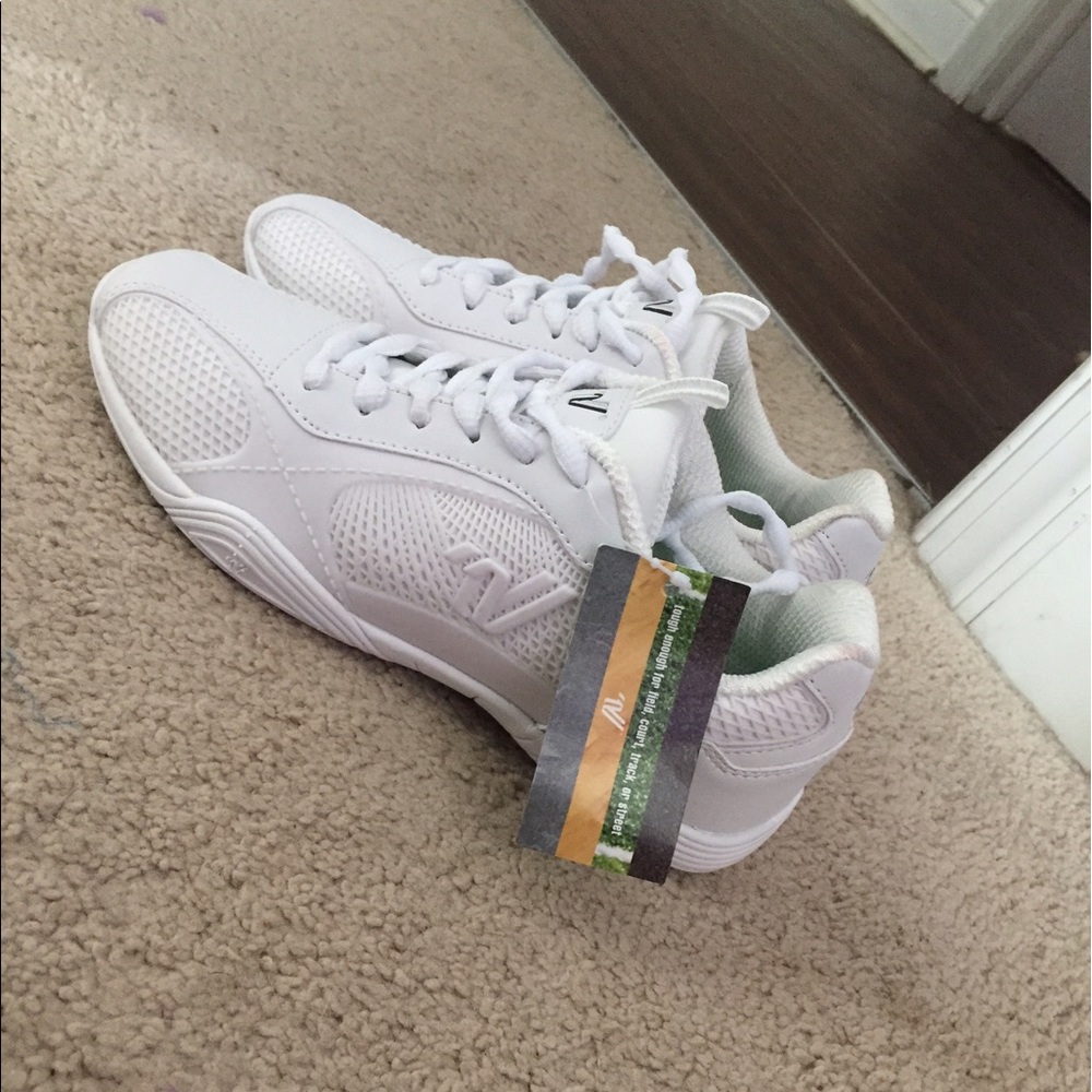 Varsity cheerleading shoes