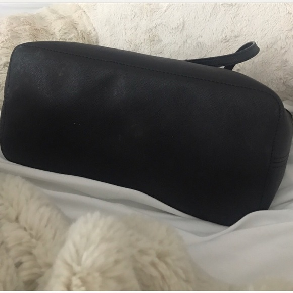 SOLD ON MERCARI Michael Kors Small Black Jet Set - Picture 6 of 8