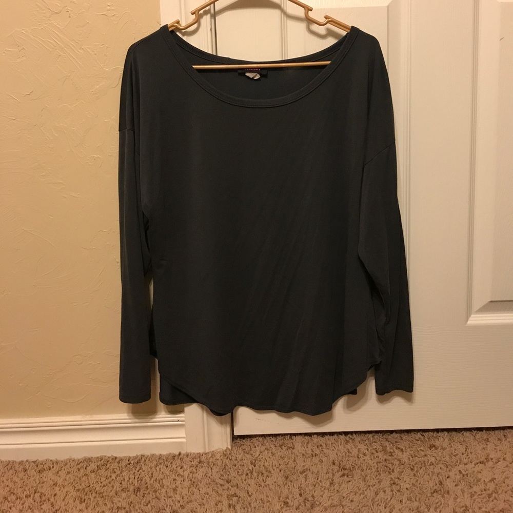 Charcoal grey top
