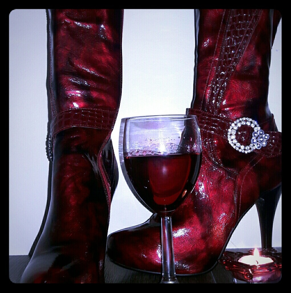 GORGEOUS Red Marbled High Heeled Boots