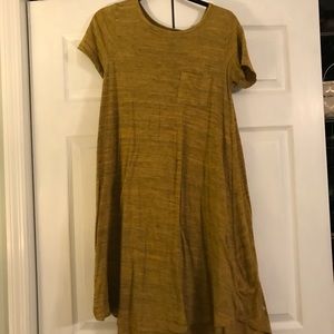 Mustard yellow lularoe Carly!