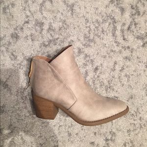 Qupid booties tan/beige