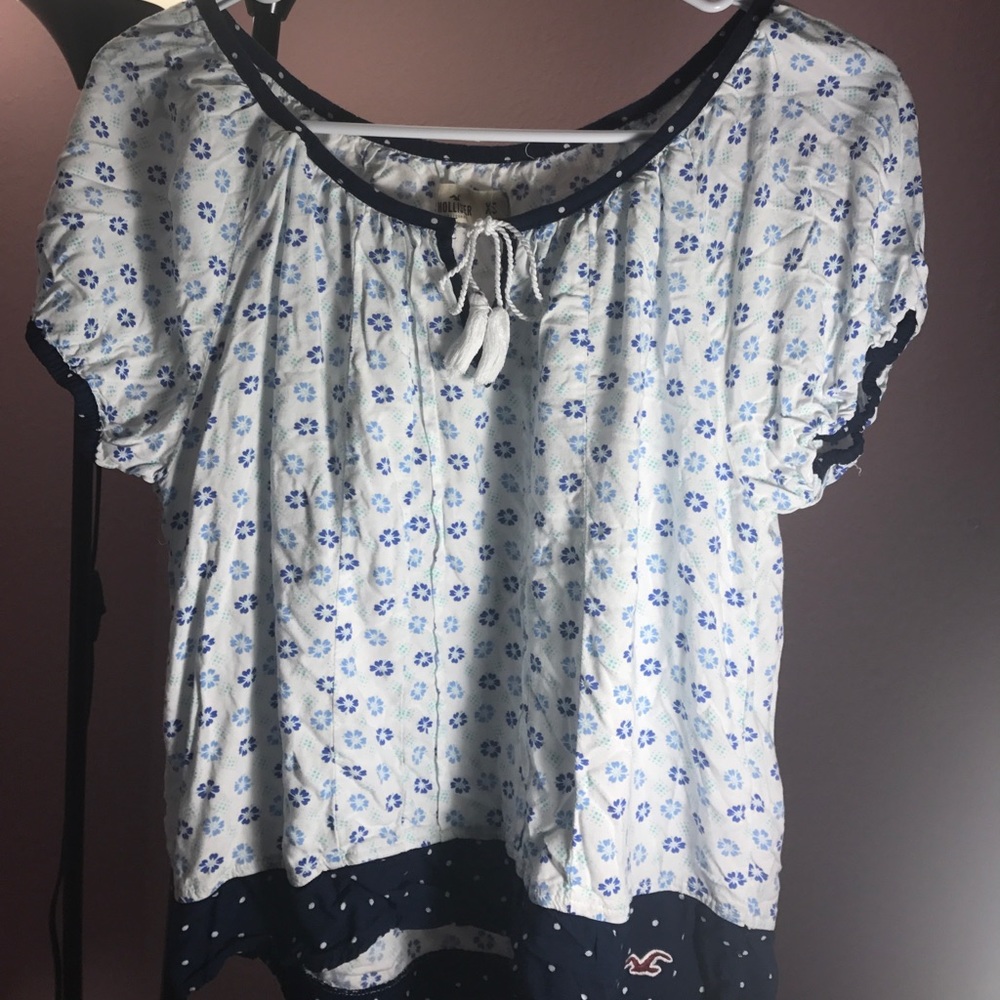 Cute Hollister Blouse