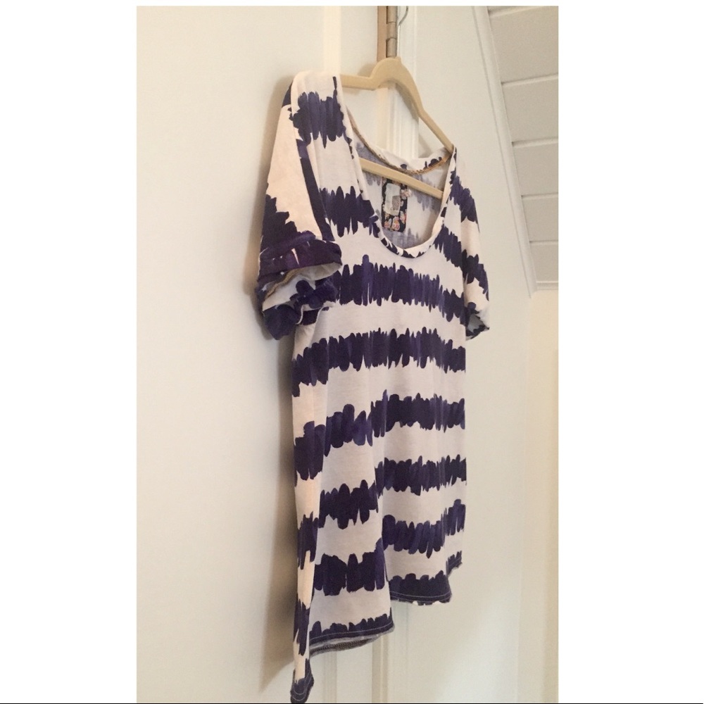 🚫SOLD 🎉HP🎉 ANTHROPOLOGIE Wavy Striped Top M - Picture 2 of 8