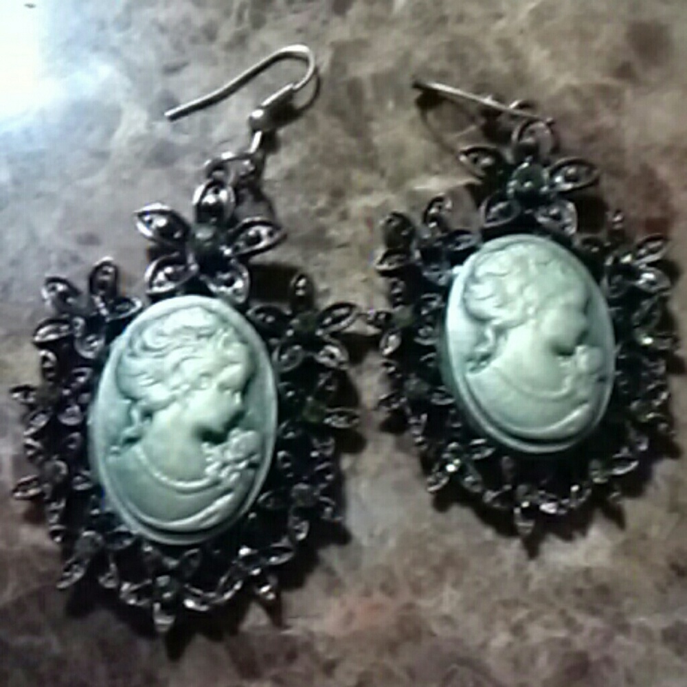 Jewillery  Vintage