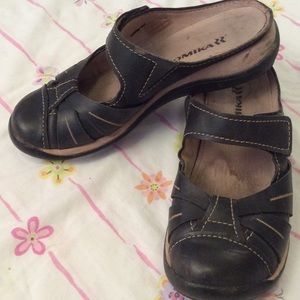 Romika leather slides