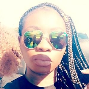 Meet your Posher, Sonita