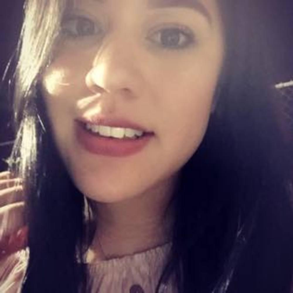 Meet your Posher, Gabriela