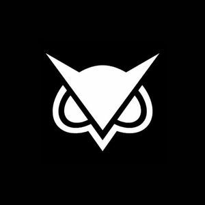 Meet your Posher, Devyn