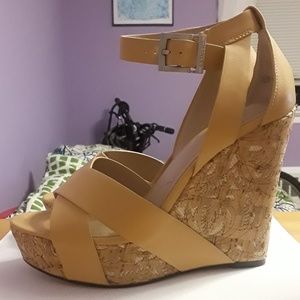 Charles by Charles David Amsterdam Wedges 8.5