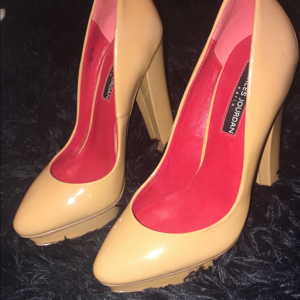 Charles Jourdan Paris Patent Leather Pumps!