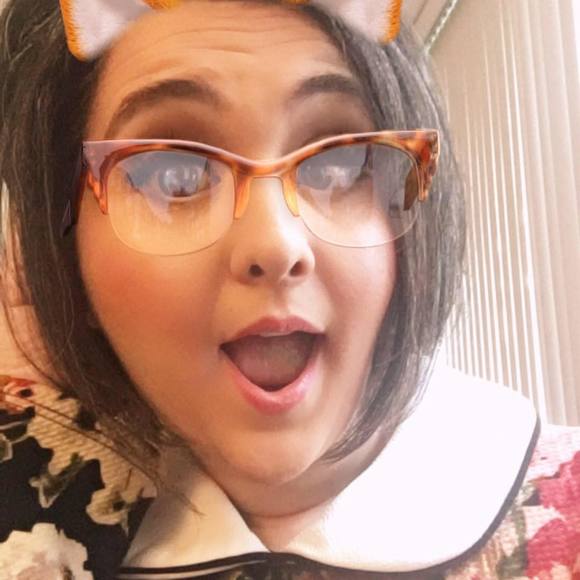 Meet your Posher, Katy - Picture 3 of 4