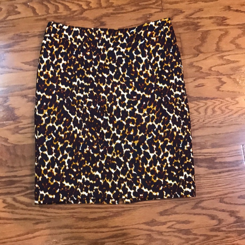 Leopard print professional skirt