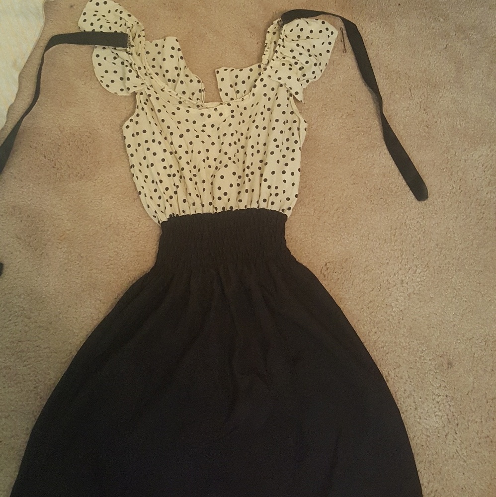 Medium dress