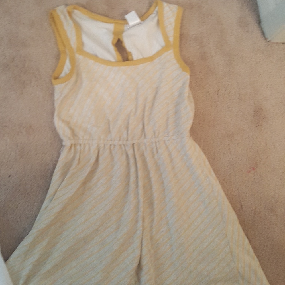 Medium dress